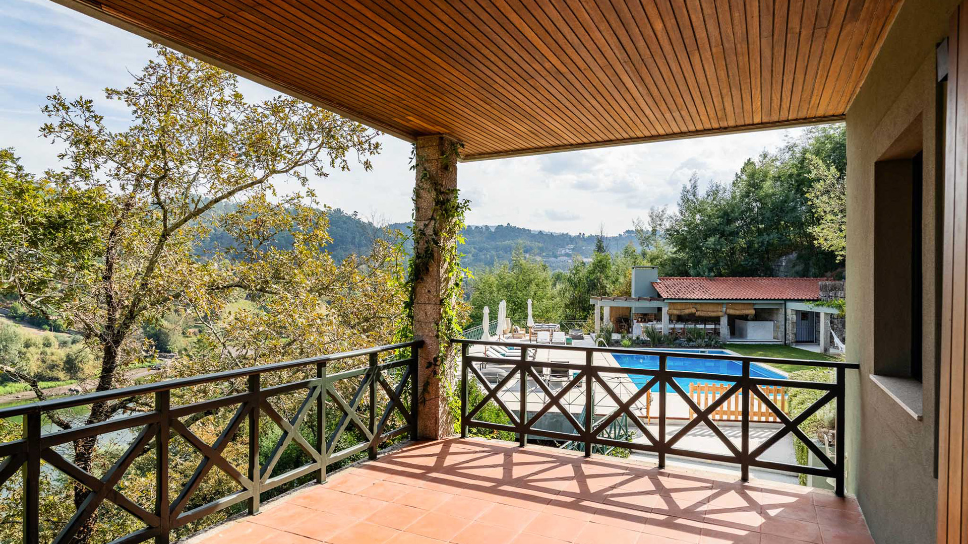 Casa de Caiz – luxury villa in Douro Valley, Portugal – image 18