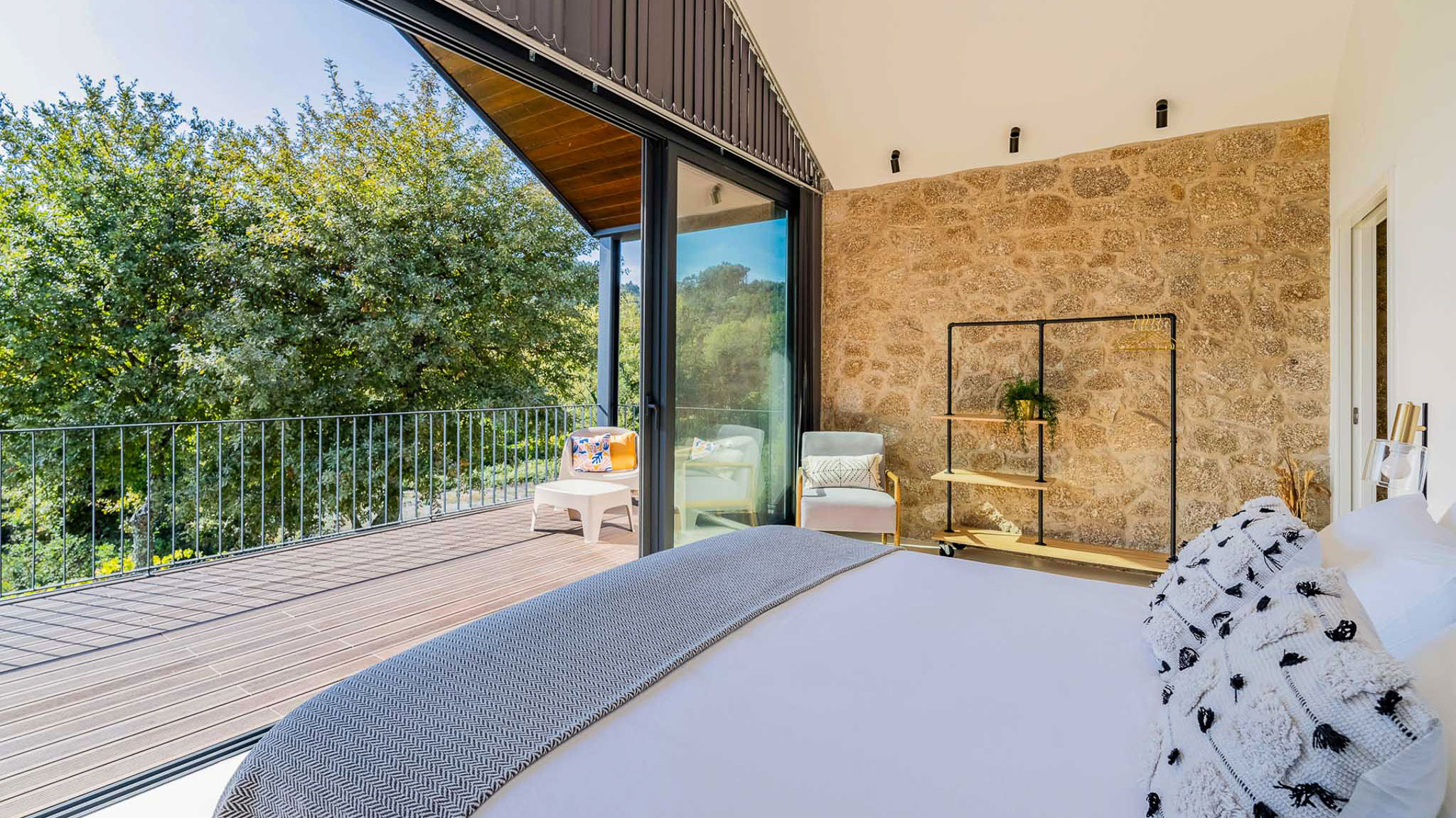 Quinta da Lameirinha – luxury villa in Douro Valley, Portugal – image 17
