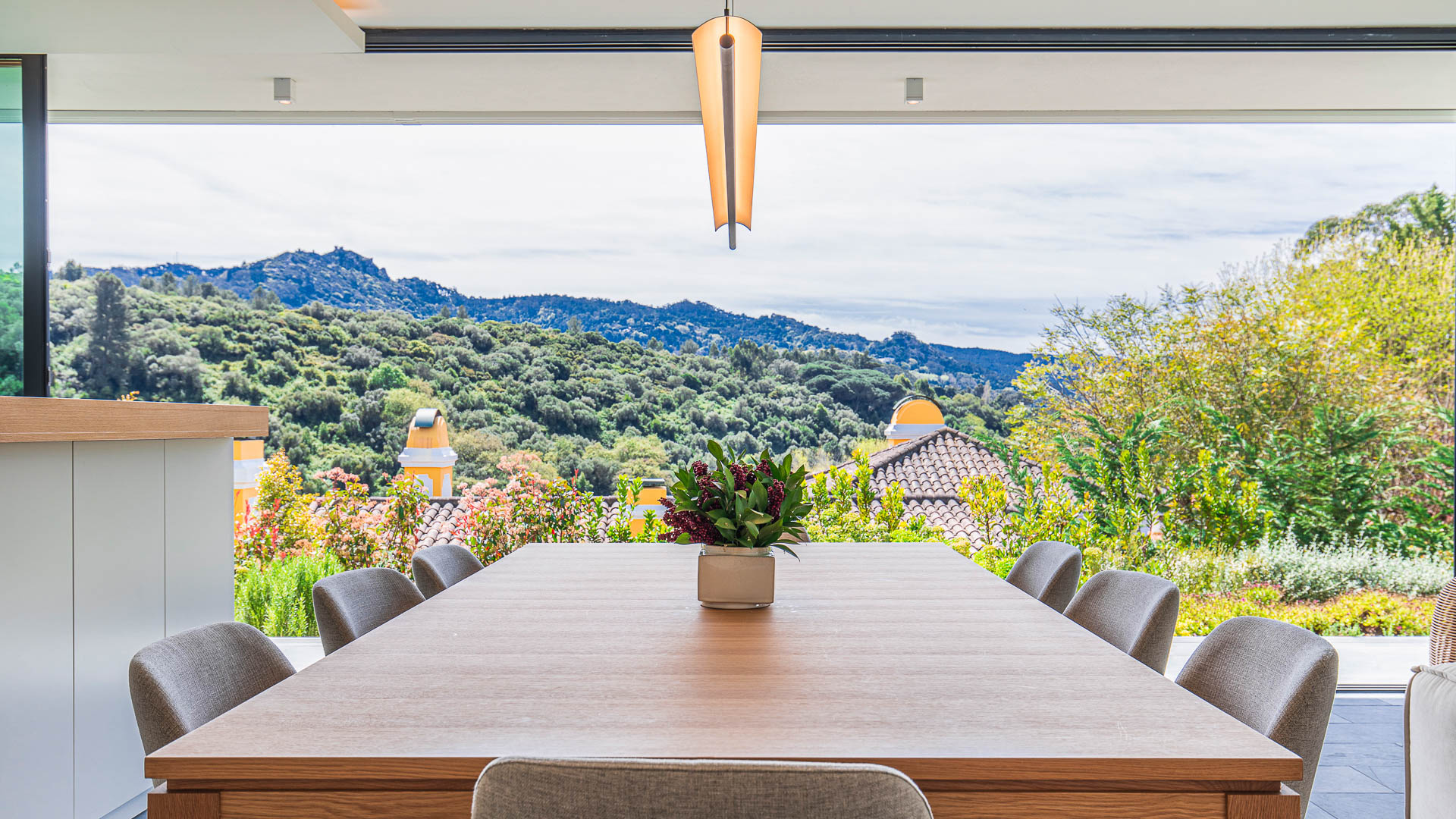 Casa de Cima – luxury villa in Lisbon, Portugal – image 9