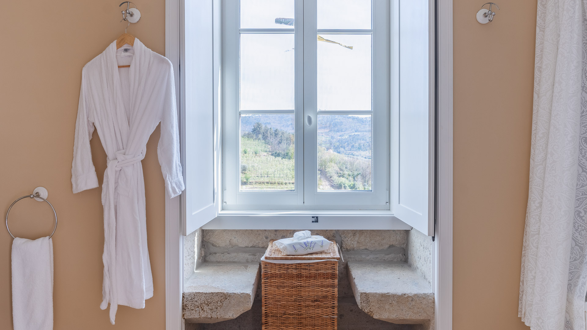 Quinta do Pinho – luxury villa in Douro Valley, Portugal – image 11