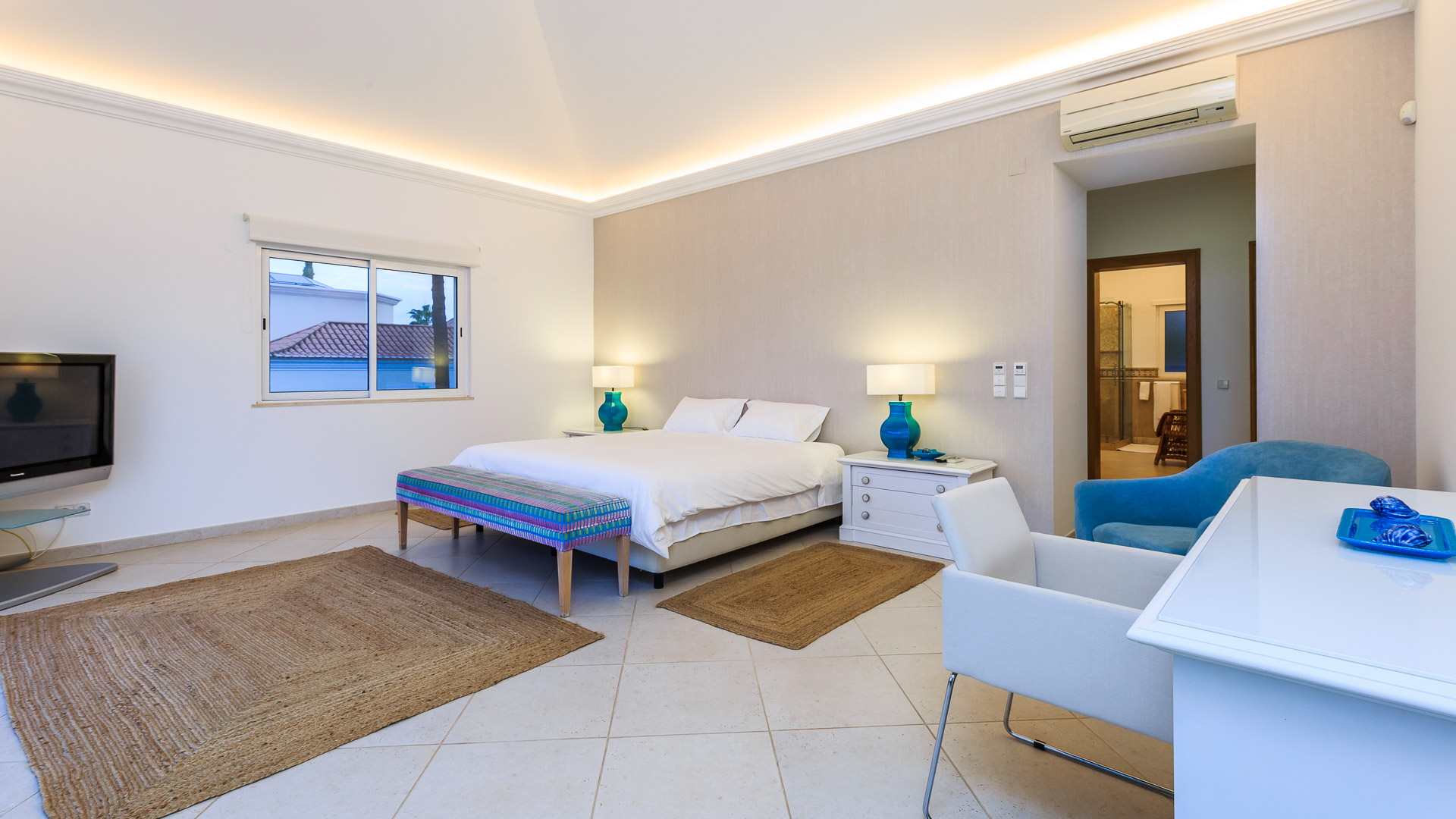 Encosta do Lago 5 – luxury villa in Algarve, Portugal – image 13