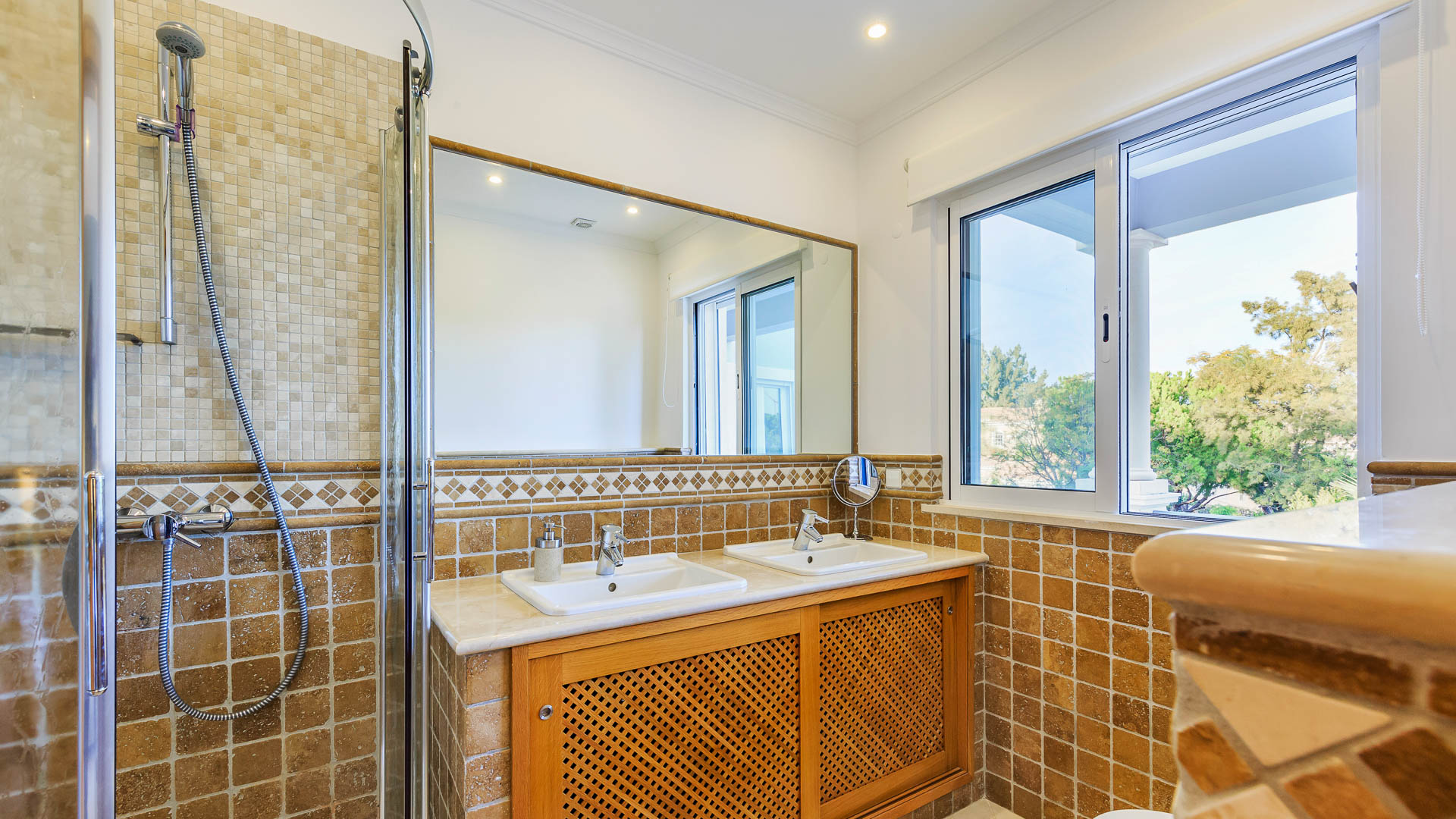 Encosta do Lago 5 – luxury villa in Algarve, Portugal – image 20