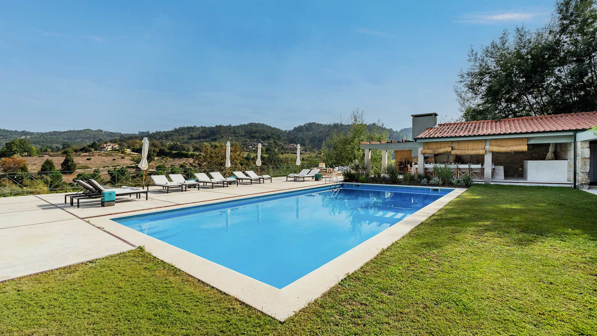 Casa de Caiz – luxury villa in Douro Valley, Portugal – image 5