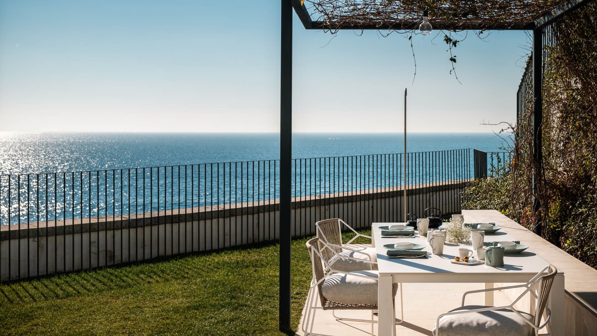 Villa Laura – luxury villa in Lisbon, Portugal – image 6