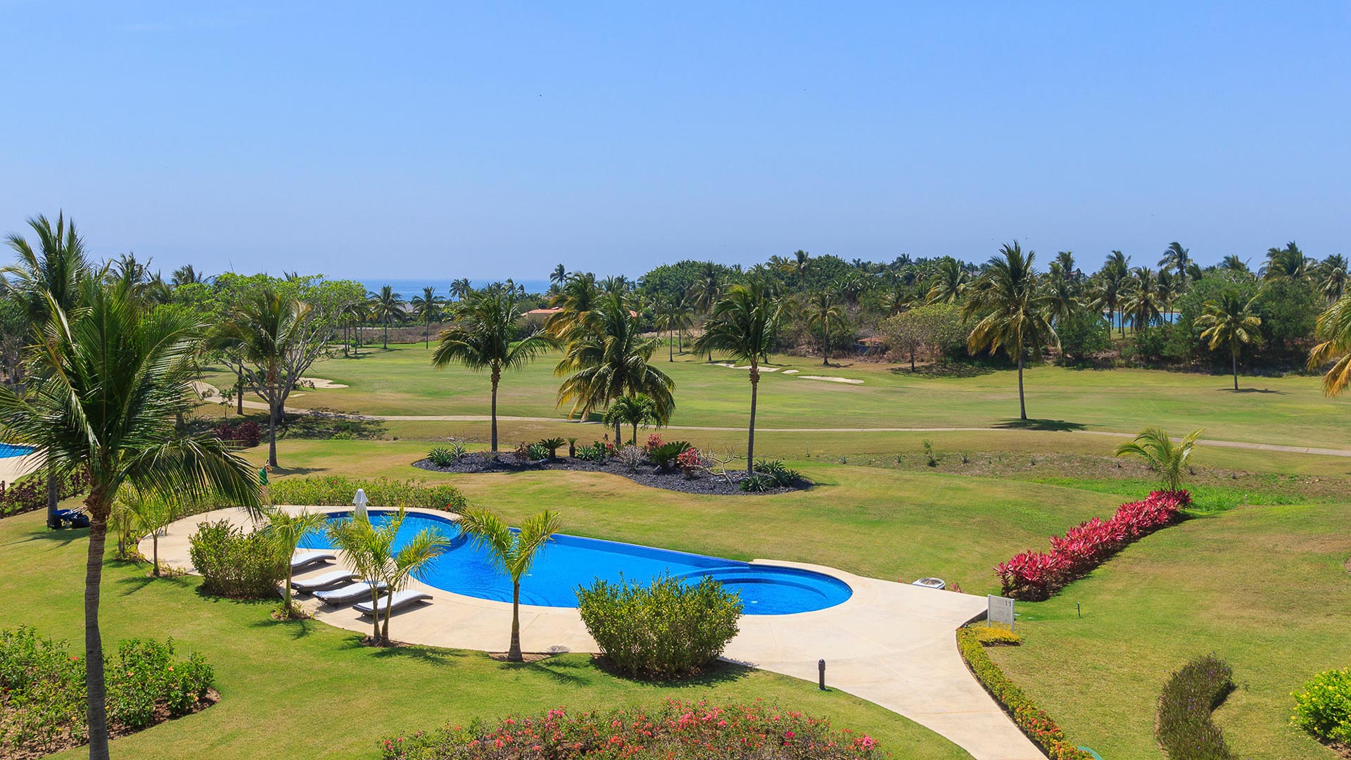 Hacienda De Mita Condo With Ocean Views and Pool