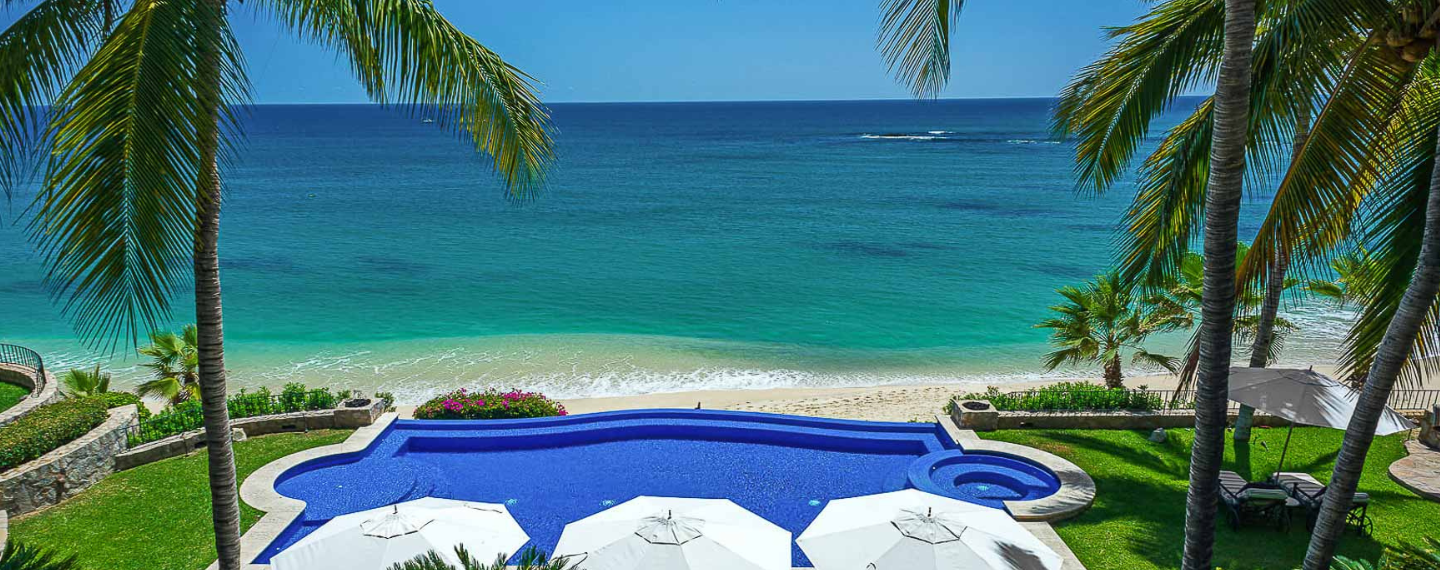Luxury villa with pool and ocean views